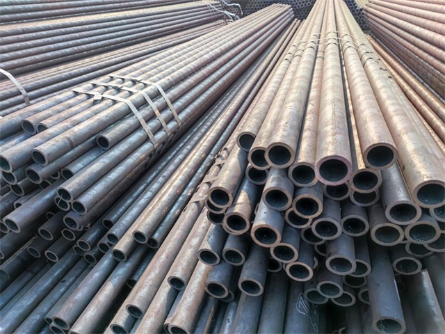 察哈尔右翼中16MN小口径无缝钢管